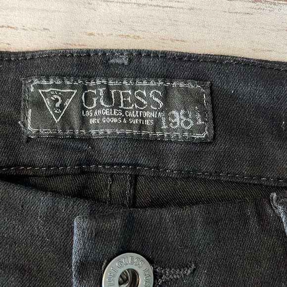 Guess - size 27 black jeans - Picture 2 of 9